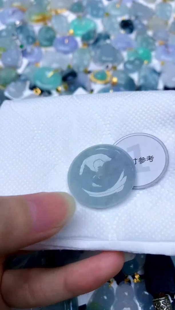 颈饰未镶嵌翡翠天然A货翡翠