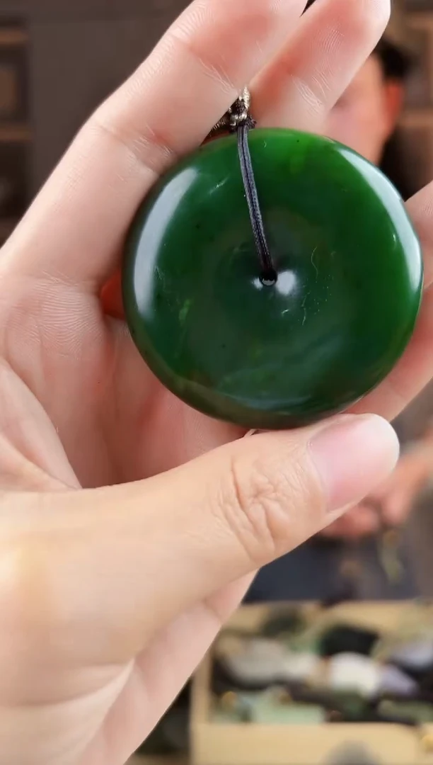 颈饰未镶嵌和田玉拍一发一，多样性发货