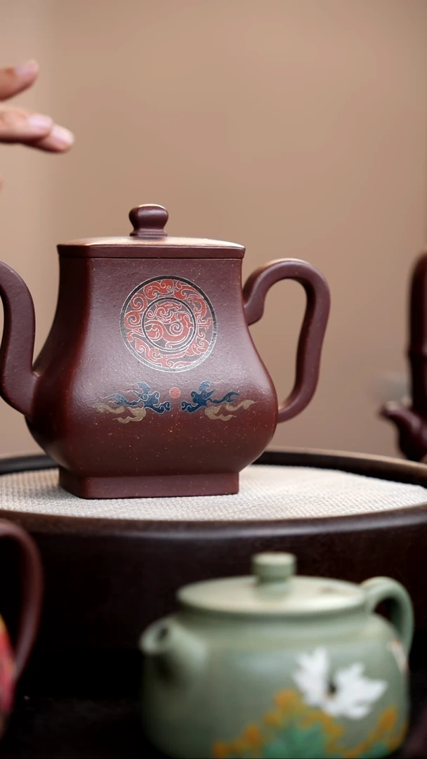 茶壶紫砂紫玉金砂四方宫灯卡银丝