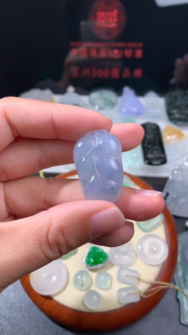 未镶嵌定制翡翠