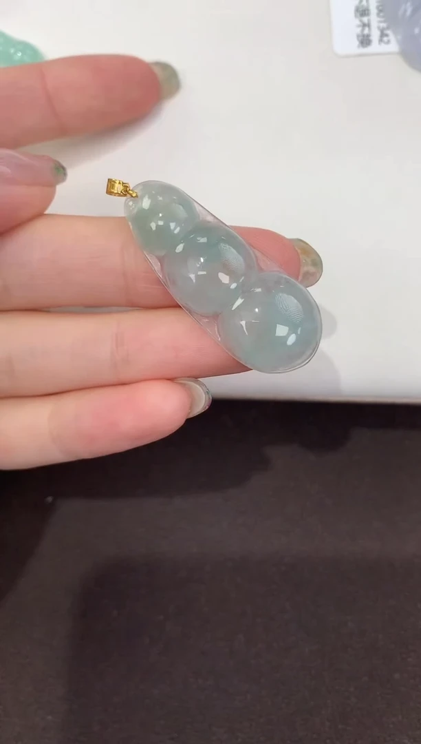 颈饰18K金镶嵌翡翠天然缅甸A货翡翠