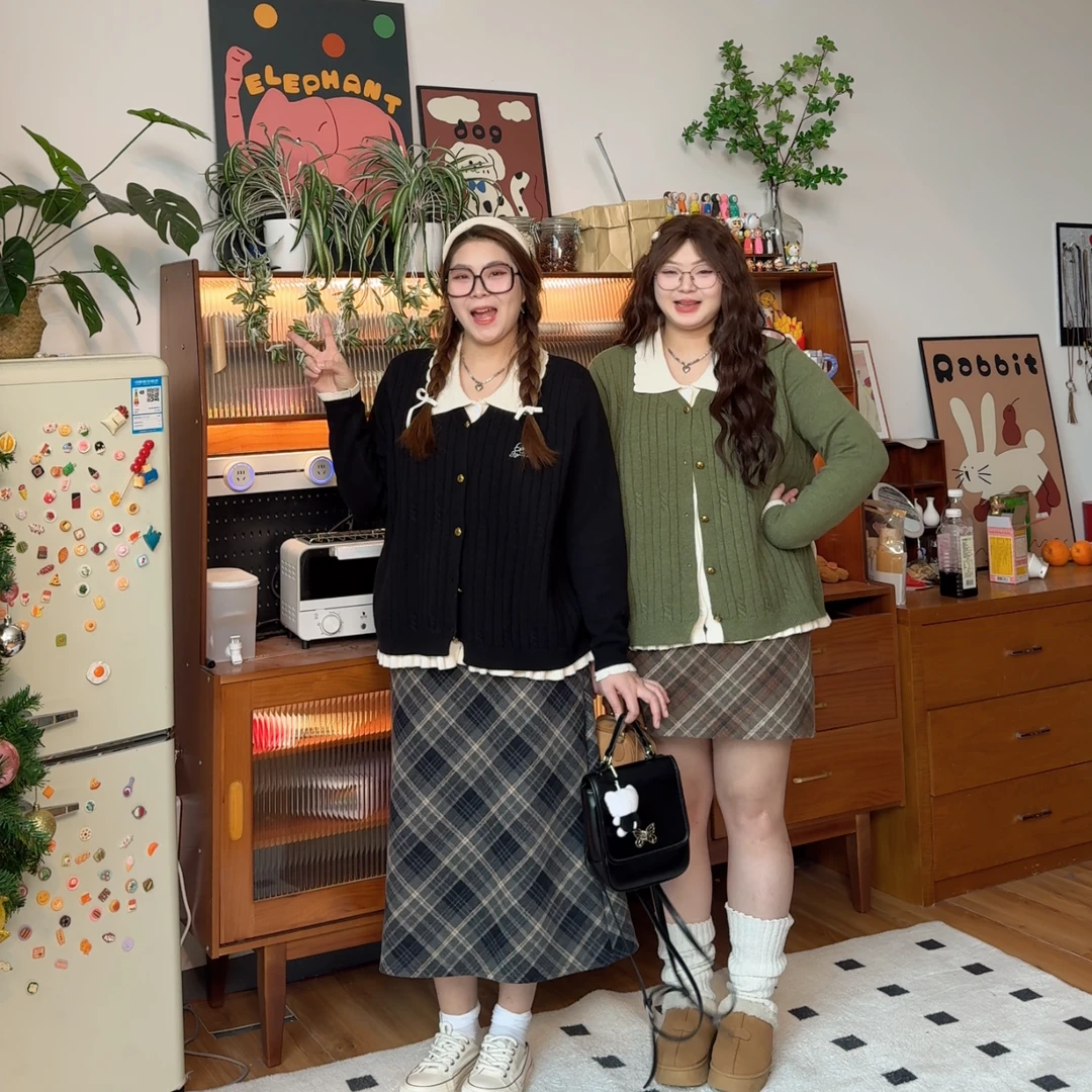 淼品207#娃娃领正肩针织开衫毛衣外套女秋冬款大码胖mm假两件上衣