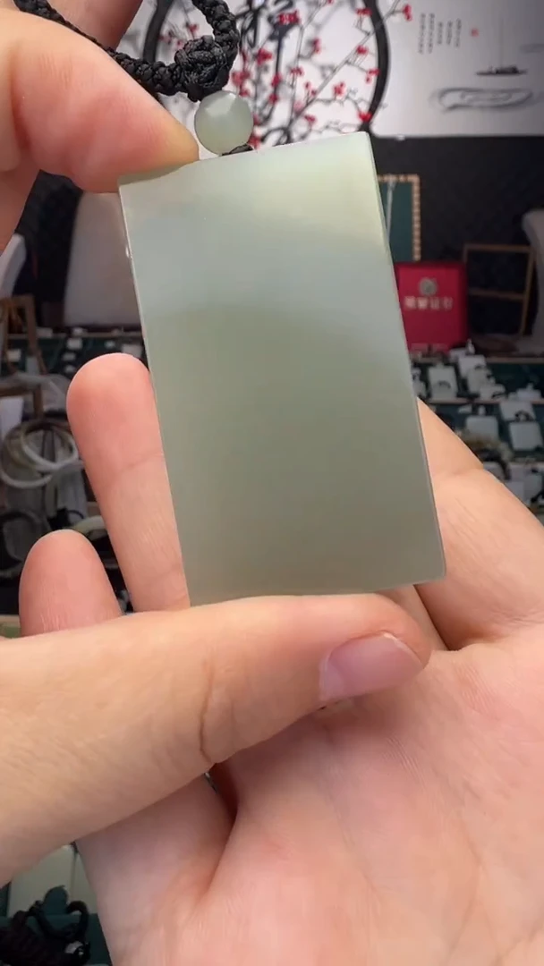 颈饰未镶嵌和田玉M