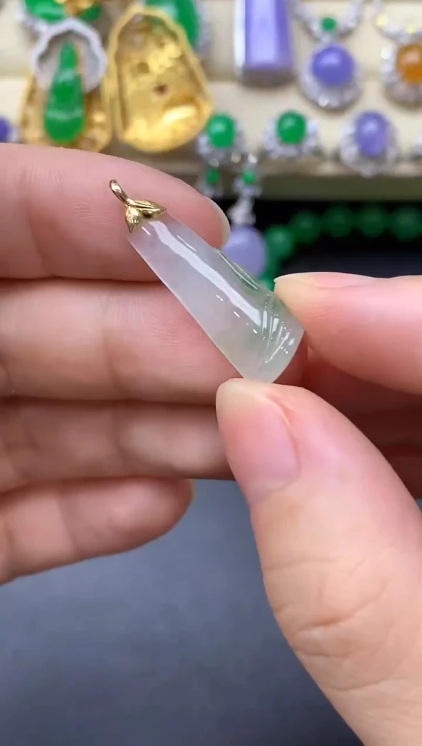 翡翠18K金镶嵌颈饰47-中国好珍宝