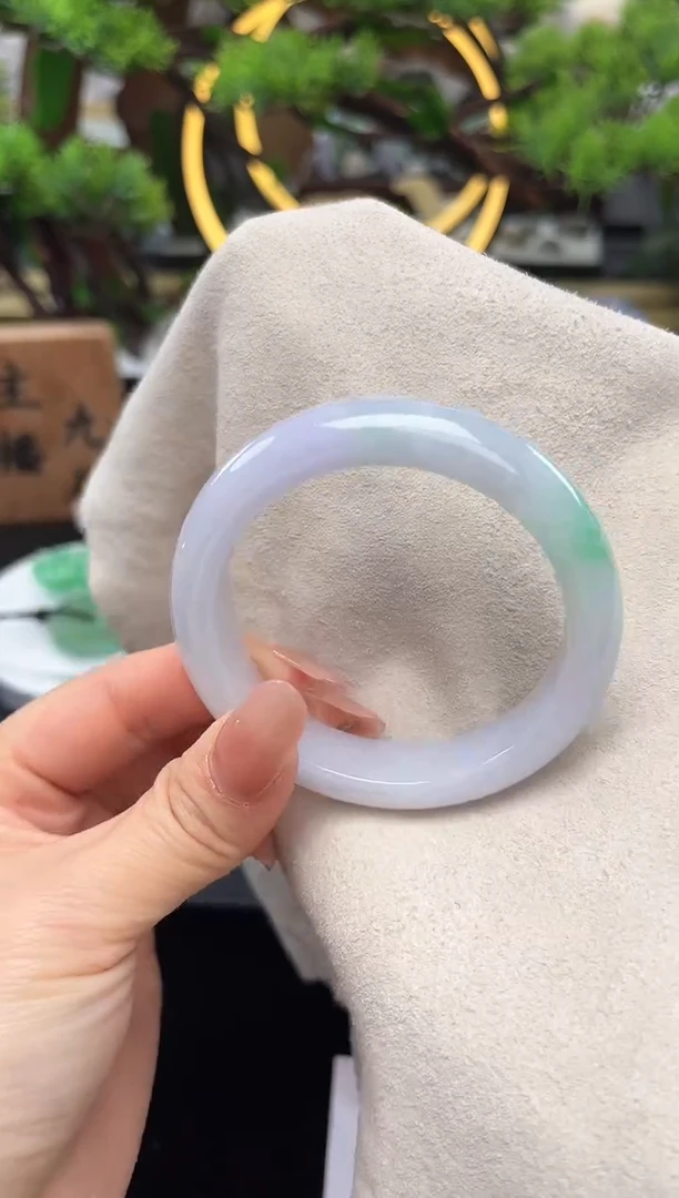 未镶嵌手镯翡翠手镯