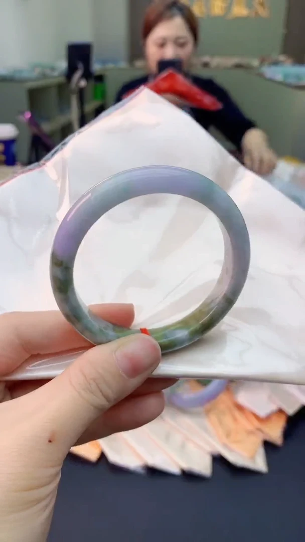 【闪购商品】翡翠手镯未镶嵌0666123010