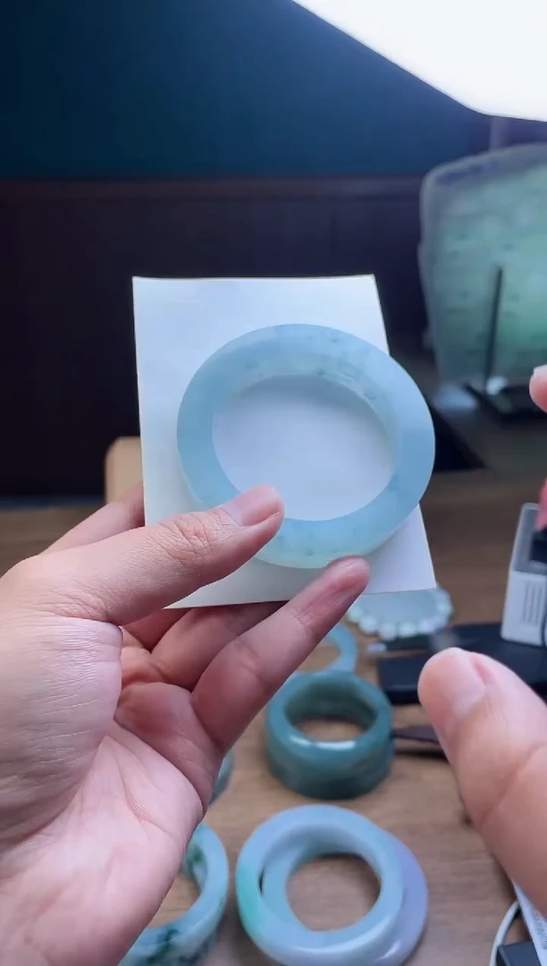 【闪购商品】定制翡翠手镯未镶嵌定制