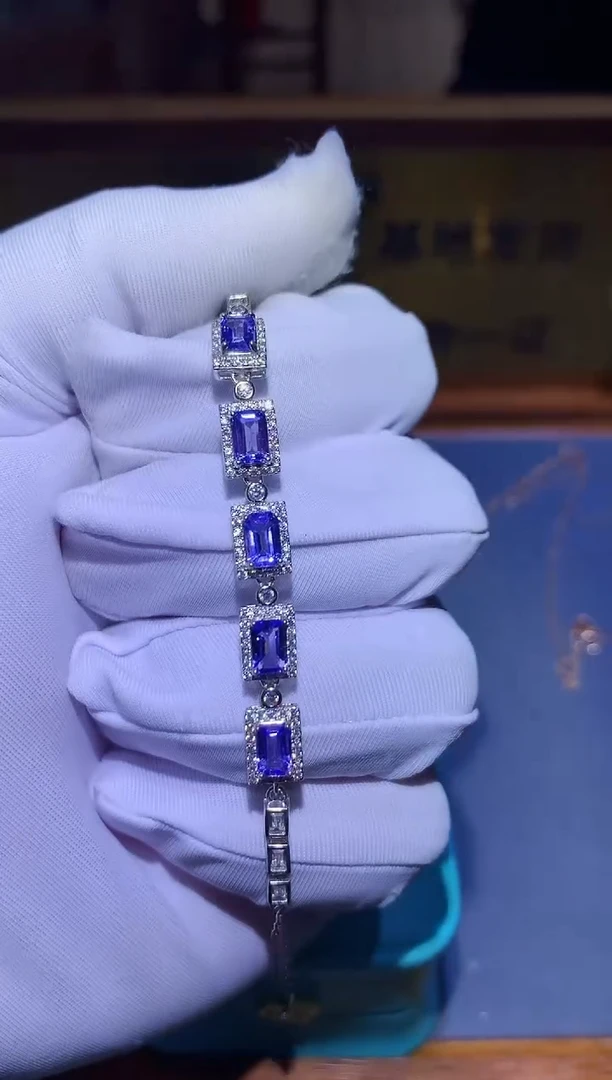 【闪购商品】坦桑石手链银S925镶嵌........