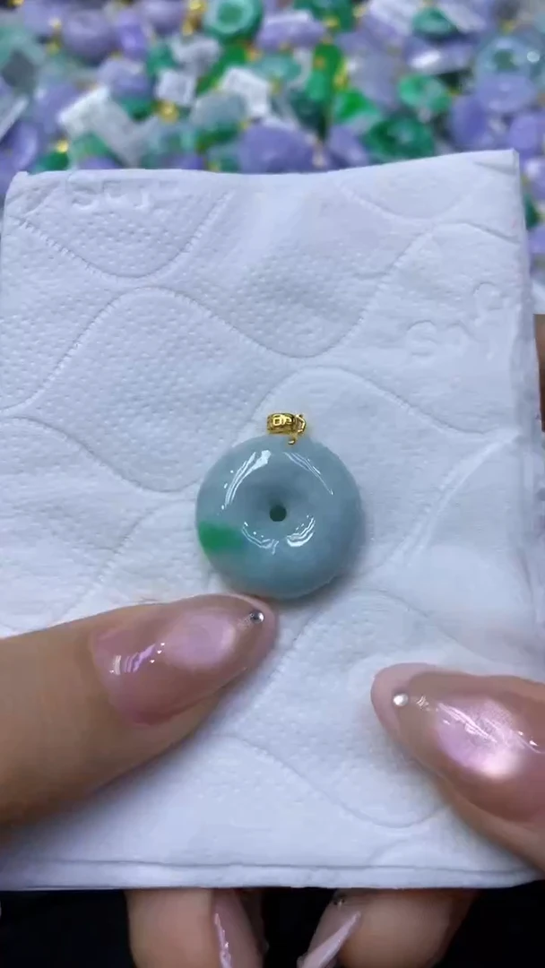 颈饰未镶嵌翡翠天然缅甸翡翠A货