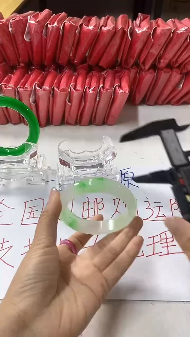 流行美曼德勒真实好看直播间V225