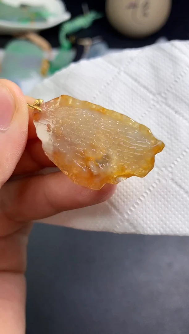 颈饰未镶嵌翡翠