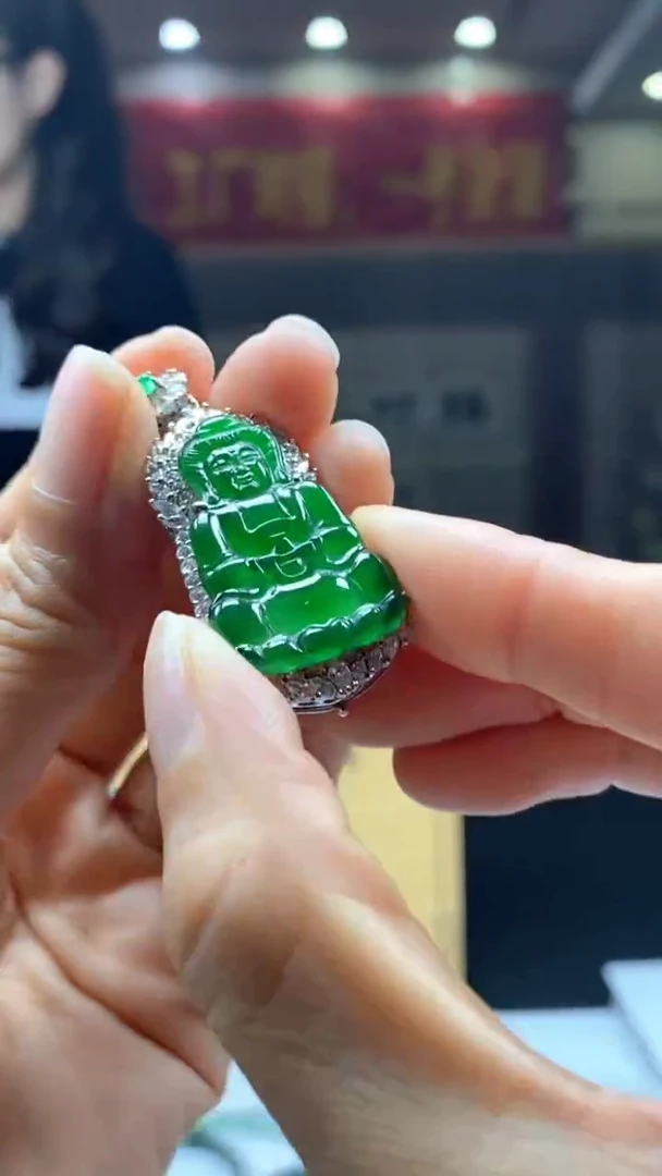 【闪购商品】翡翠颈饰未镶嵌********638