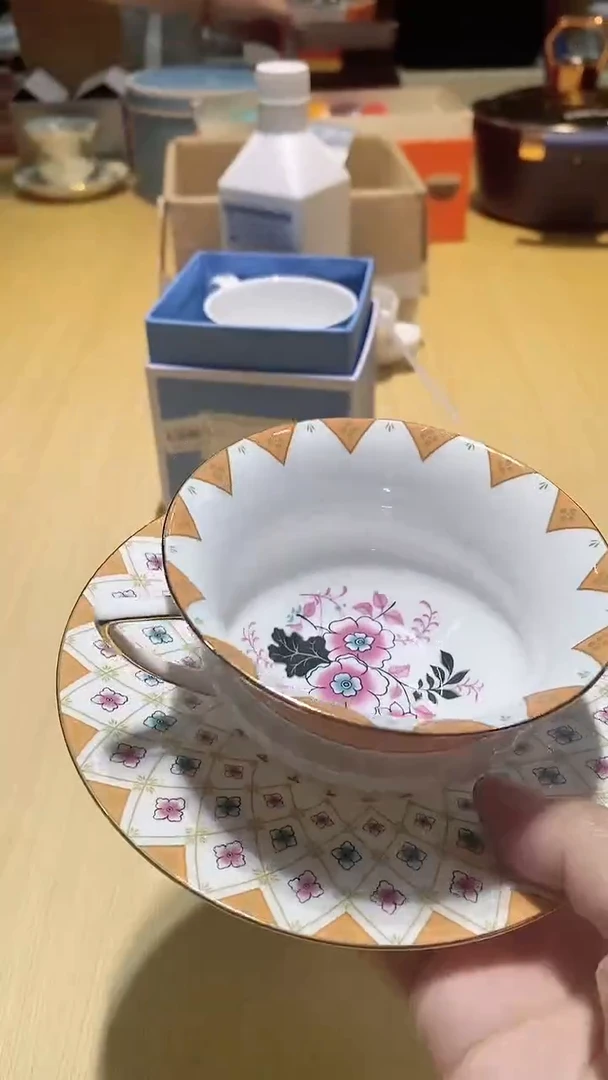 【闪购商品】瓷片锅碗瓢盆一件不剩