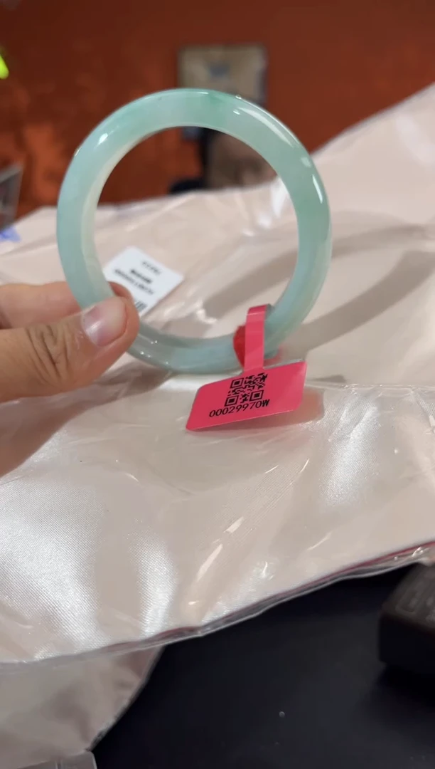未镶嵌手镯翡翠翡翠手镯