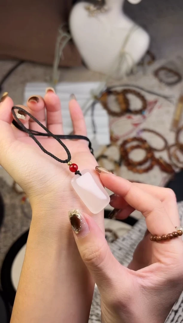 未镶嵌颈饰玛瑙/玉髓清~货-全场