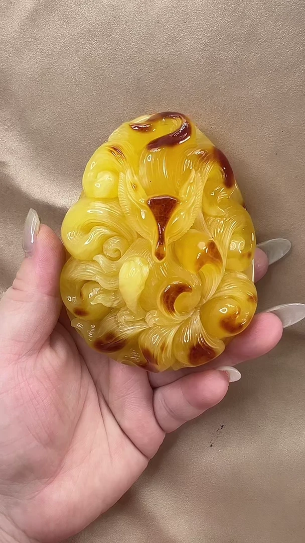 琥珀颈饰未镶嵌吊坠