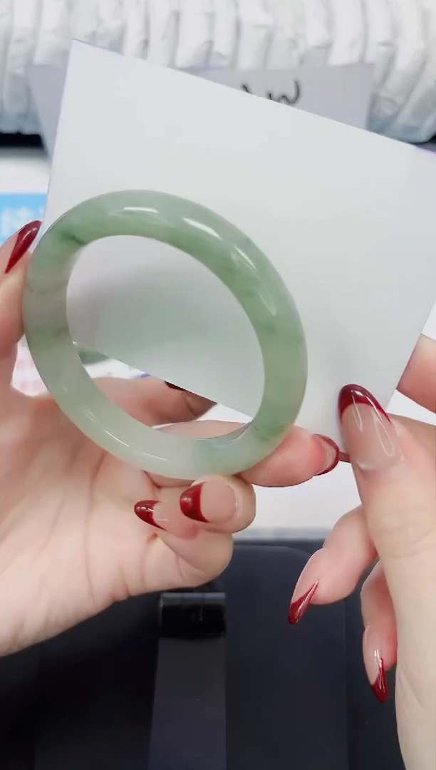 【闪购商品】石英质玉手镯未镶嵌121