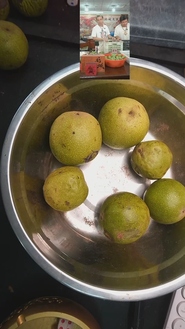 文玩核桃把件青皮 大果楼2个小果楼2个盘山2个（售出不退不换）