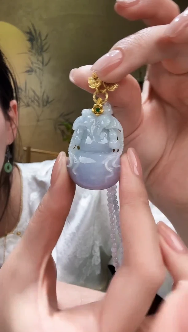 颈饰未镶嵌翡翠吊坠
