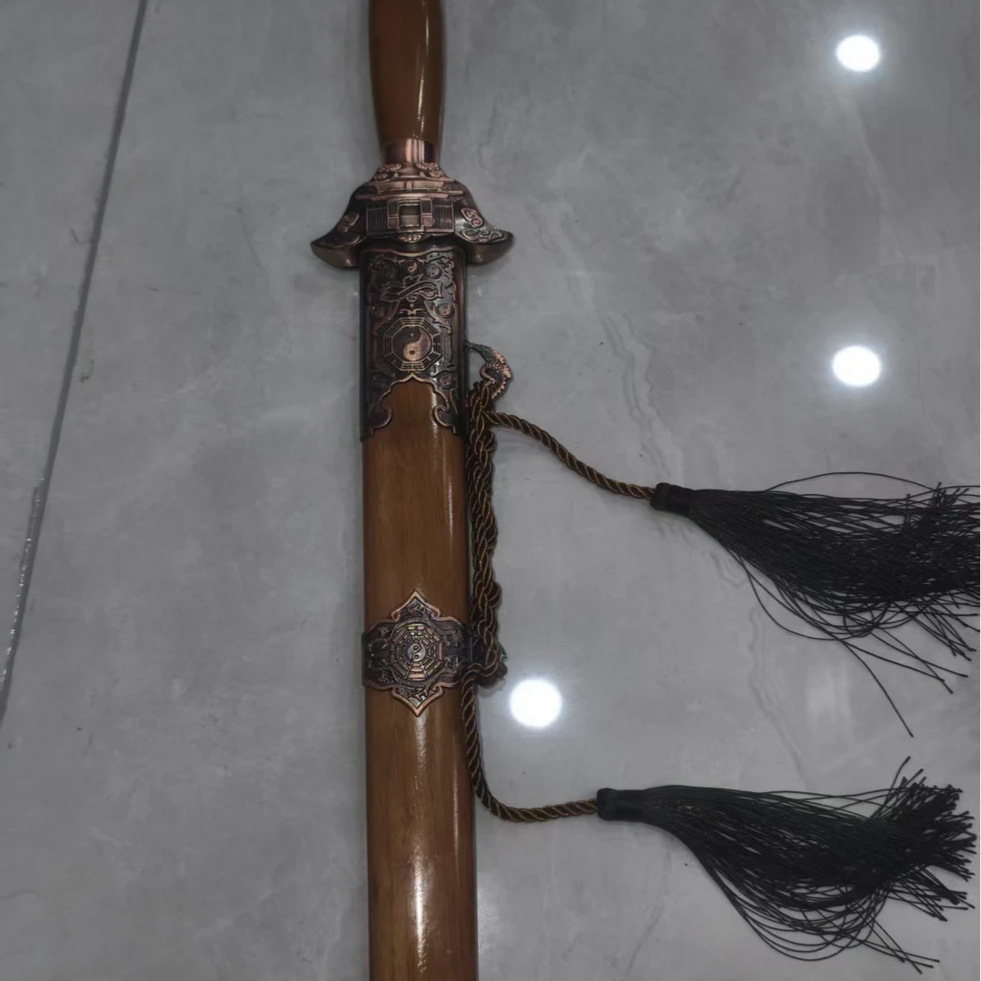 橡木八卦宝剑纯手工制作