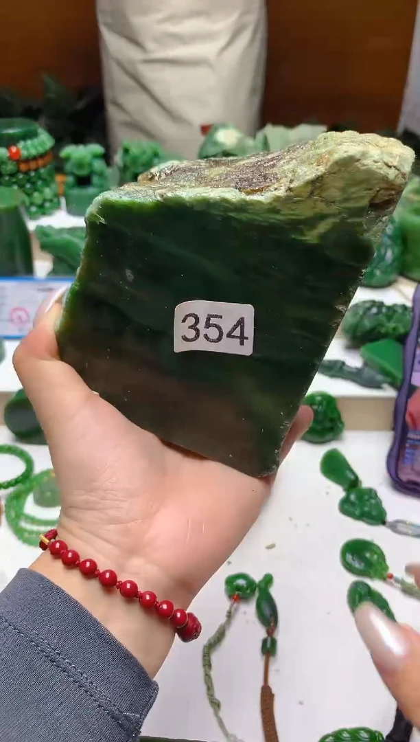 未镶嵌和田玉（碧玉）珠宝半成品0