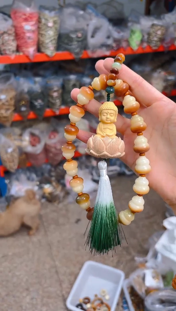 吊坠菩提根/象牙果大卡葫芦手持带莲花佛