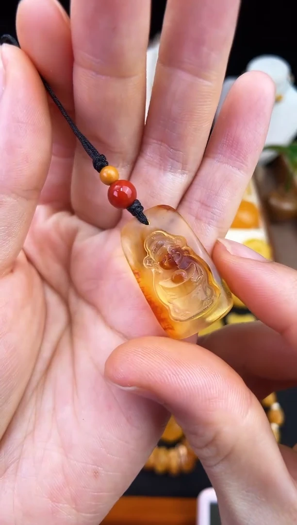 琥珀未镶嵌珠宝奇石柒月