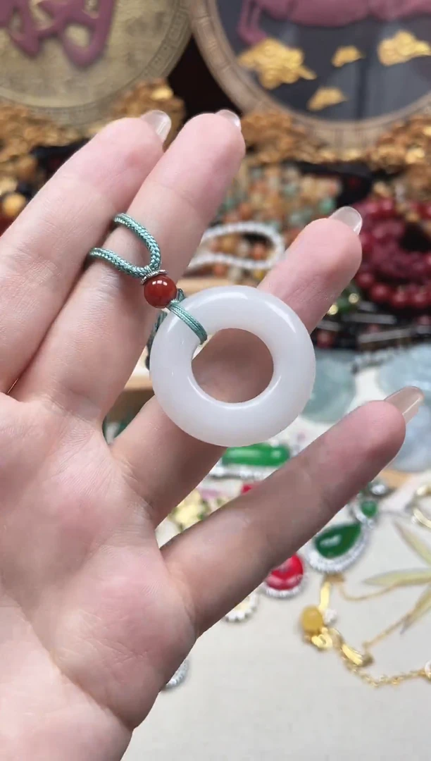 吊坠(赠链)未镶嵌石英质玉（金丝玉）多样性发货拍一发一