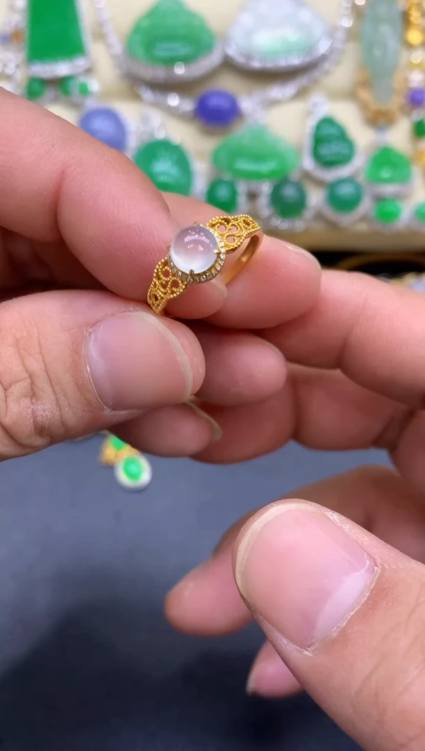 18K金镶嵌戒指翡翠192-中国好珍宝