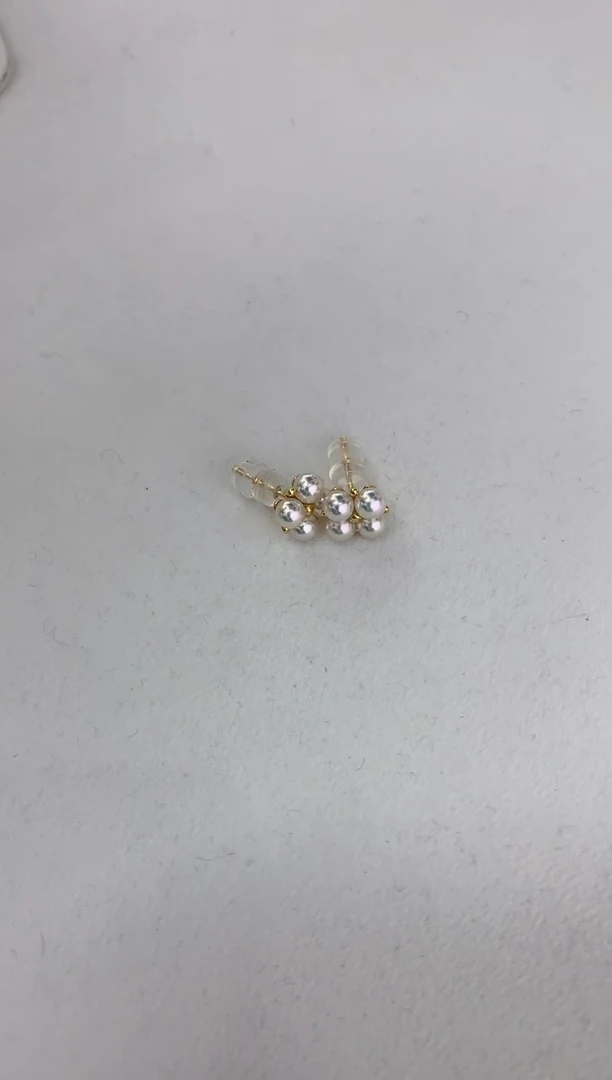 【闪购商品】海水珍珠耳饰18K金镶嵌四叶草耳钉4-4.5
