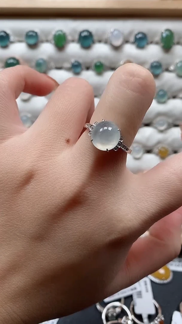 【闪购商品】翡翠戒指银S925镶嵌一物一证一礼盒