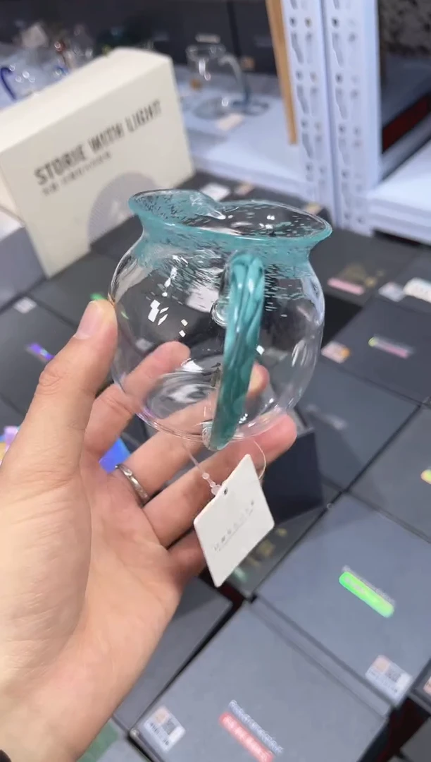 绘彩美满凤尾楼兰