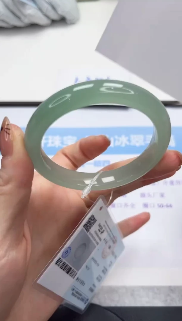 未镶嵌手镯石英质玉V146-53.8