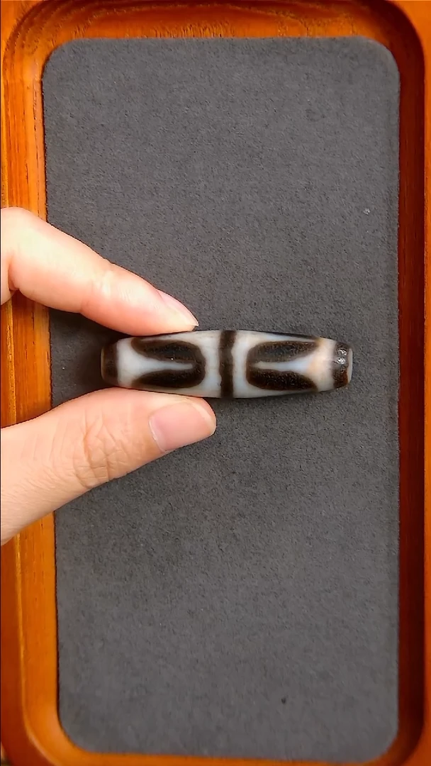 未镶嵌玛瑙/玉髓珠宝半成品老行运双牙天珠14*52