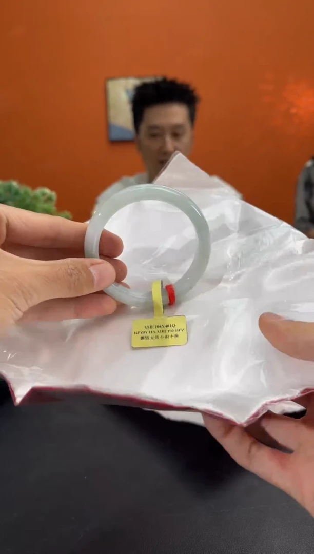 未镶嵌手镯翡翠翡翠手镯