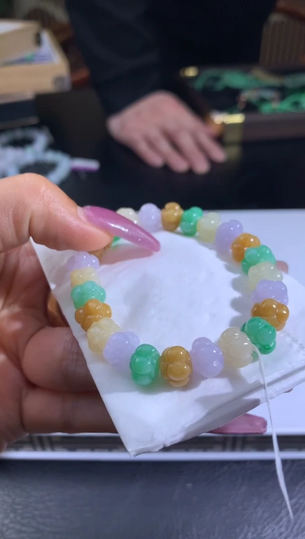 未镶嵌定制翡翠忆*翡翠