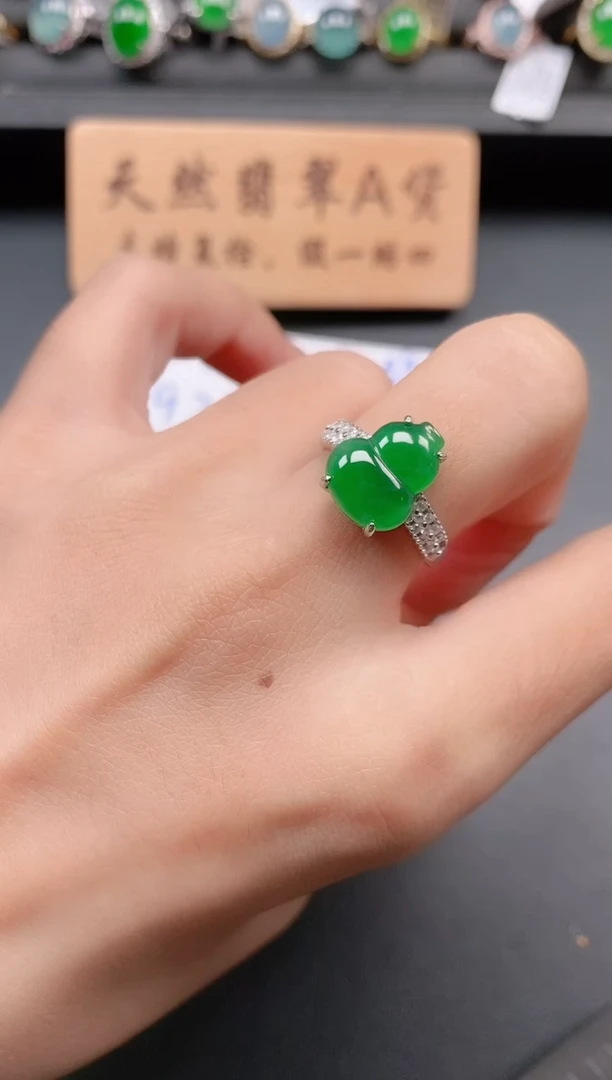 银S925镶嵌戒指翡翠1111