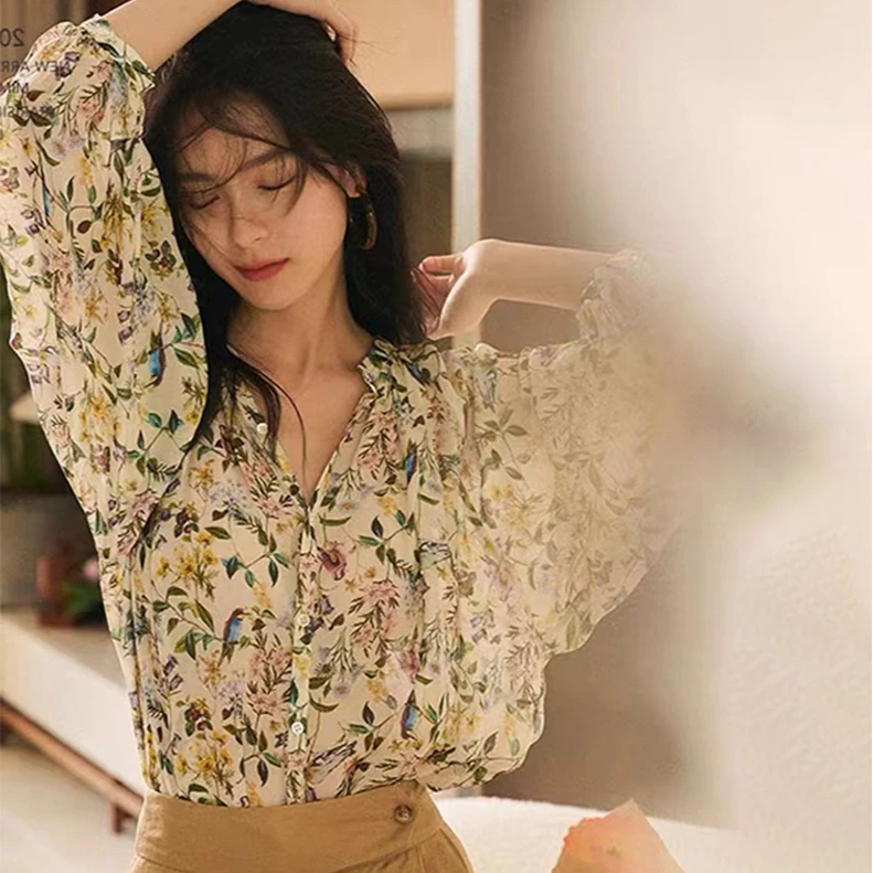 春装新款法式上衣高级感印花衬衣女设计感森系风甜美碎花衬衫