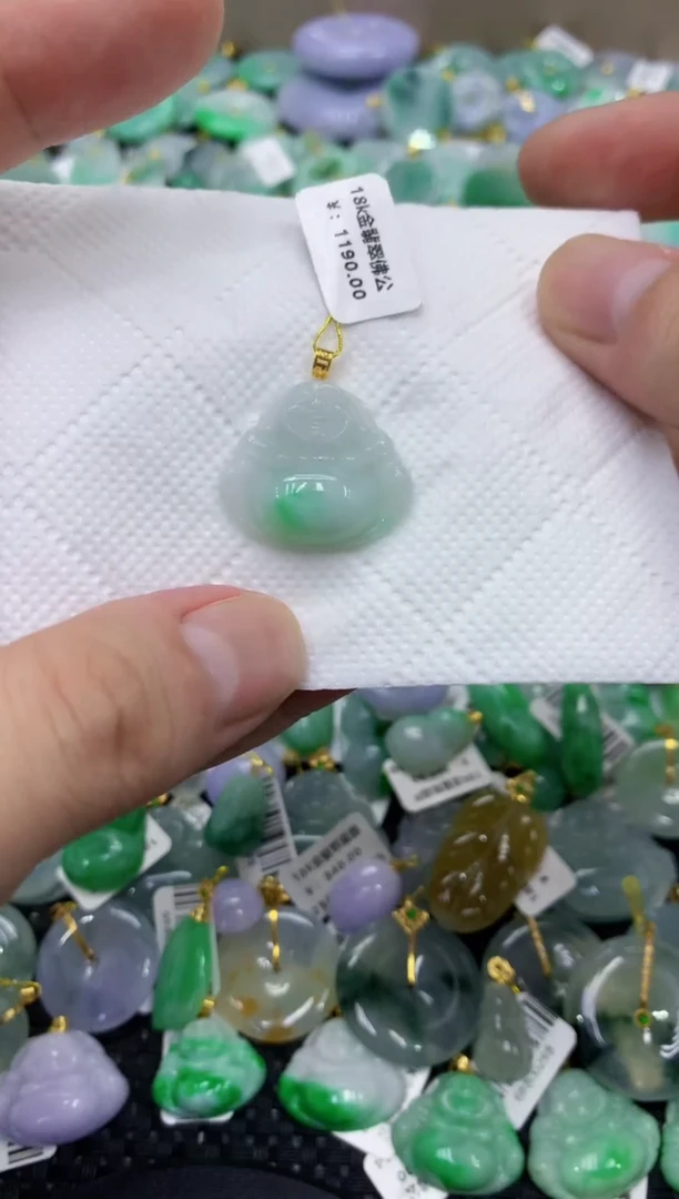 颈饰未镶嵌翡翠天然缅甸翡翠A货
