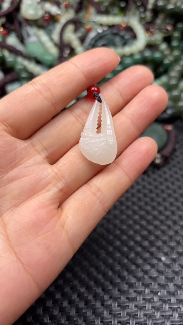 【闪购商品】和田玉颈饰未镶嵌.