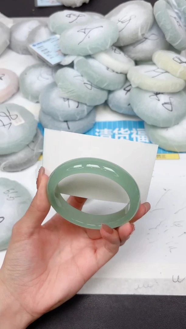 石英质玉手镯未镶嵌176-58.3