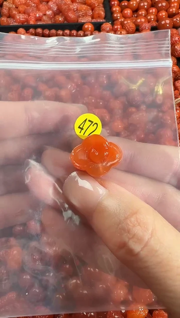 颈饰未镶嵌南红玛瑙1