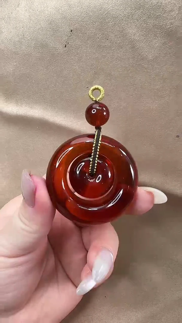 琥珀颈饰未镶嵌吊坠