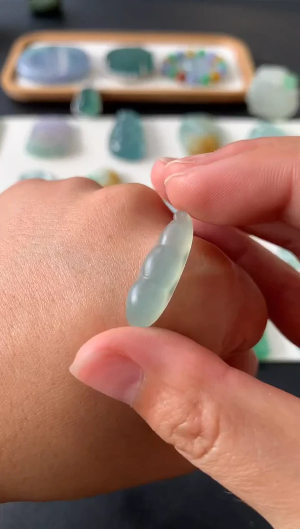 未镶嵌定制翡翠翡翠