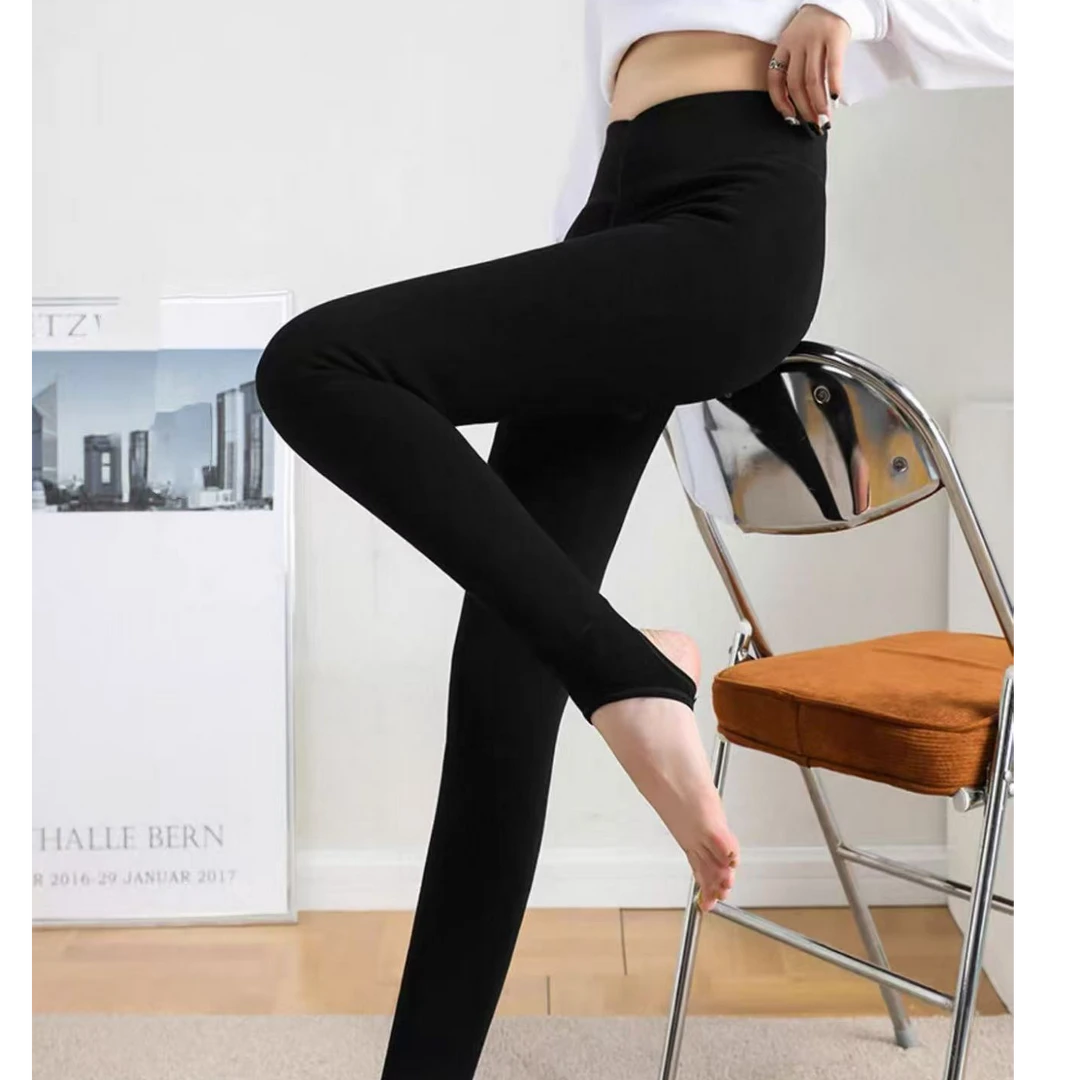 9131-女（冬）内穿外穿羽绒裤（踩脚黑色）