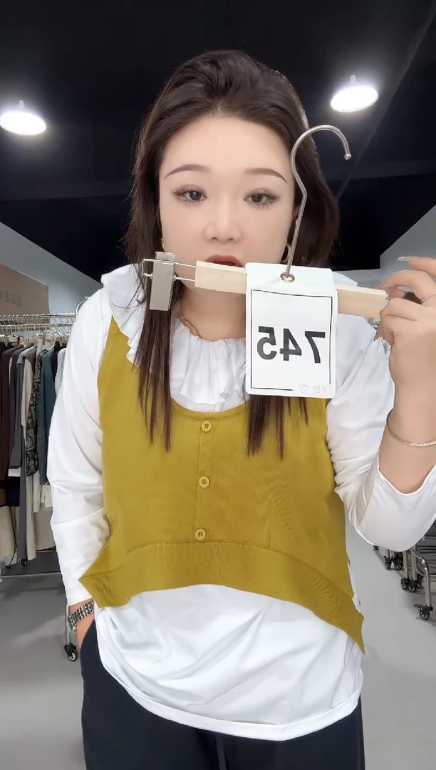 745-白色裤子·······