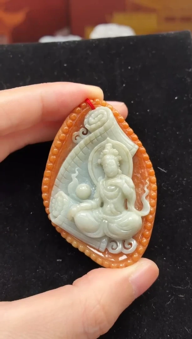 颈饰未镶嵌翡翠牌子