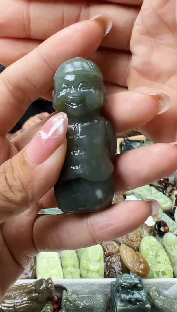 和田玉未镶嵌把件1