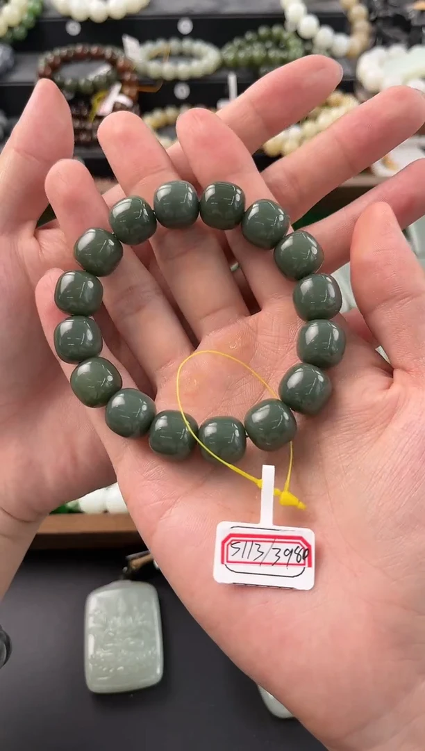 手串未镶嵌和田玉青海豆青老型珠手串卡14微色差