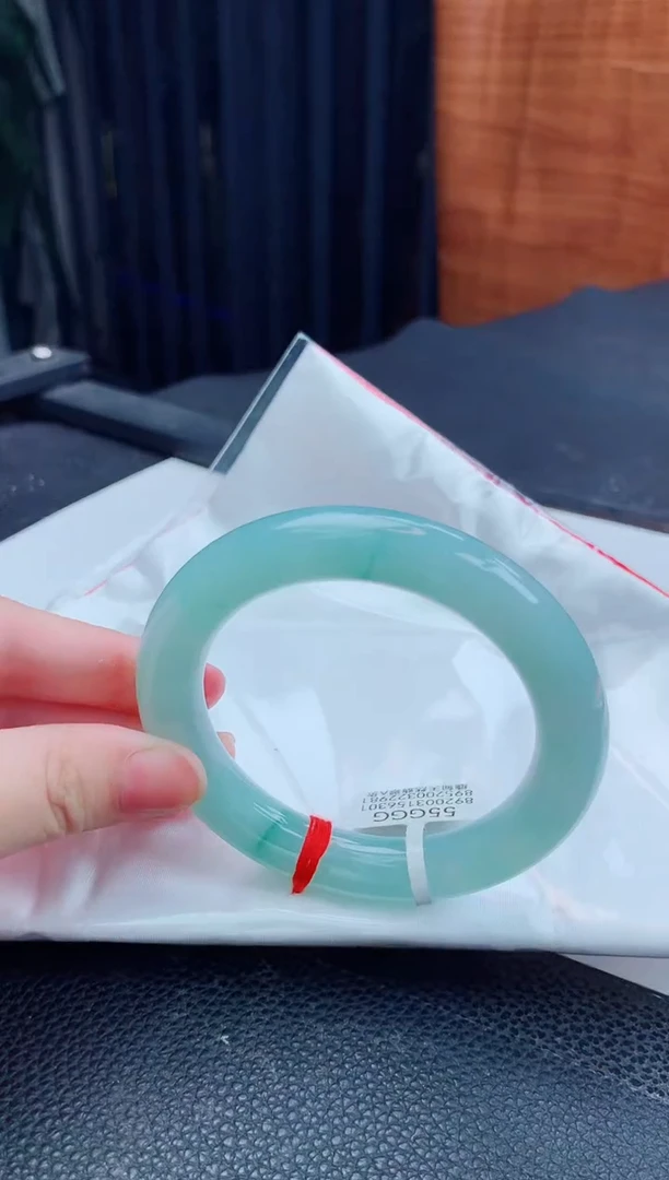 翡翠手镯未镶嵌缅甸天然翡翠A货手镯